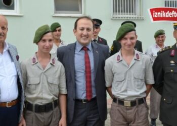 Bayramlaşmada İkiz Asker Sürprizi