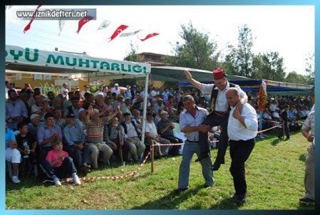 2.İznik Yağlı Güreş Şenlikleri Göz Doldurdu