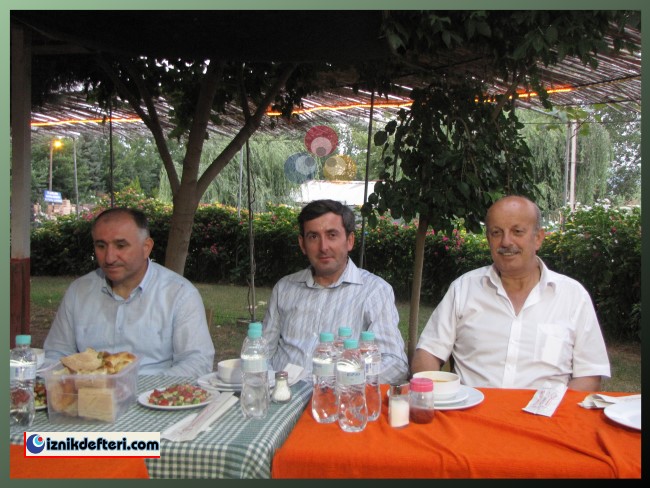 Ak Partiden Köylere Ramazan Çıkarması