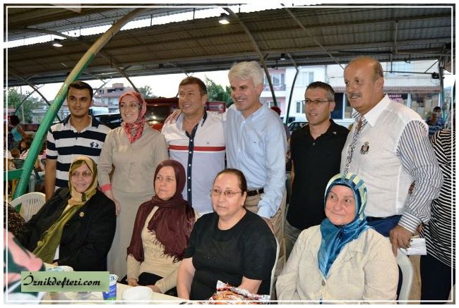 AKP'nin Sokak İftarında Tanju Çolak Farkı Yaşandı