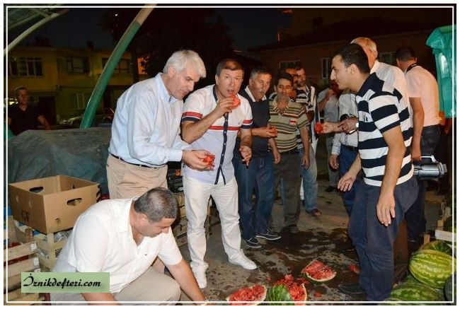 AKP'nin Sokak İftarında Tanju Çolak Farkı Yaşandı