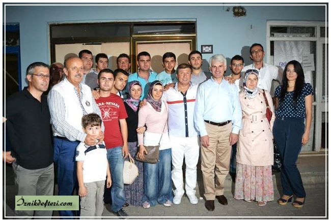 AKP'nin Sokak İftarında Tanju Çolak Farkı Yaşandı