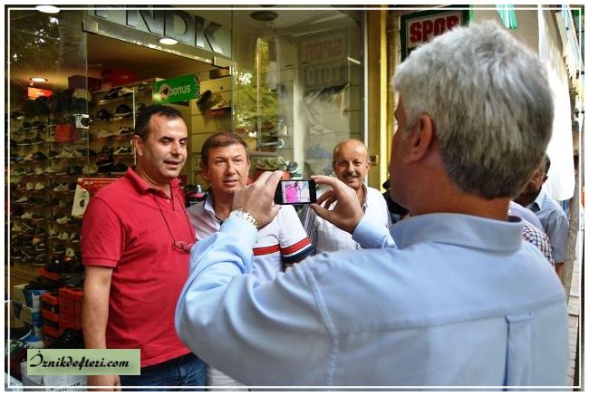 AKP'nin Sokak İftarında Tanju Çolak Farkı Yaşandı