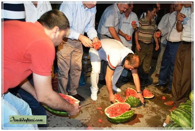AKP'nin Sokak İftarında Tanju Çolak Farkı Yaşandı