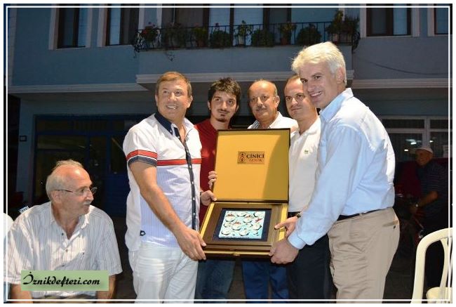 AKP'nin Sokak İftarında Tanju Çolak Farkı Yaşandı