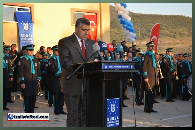 Arınç&#39dan İznik&#39te Çifte Açılış