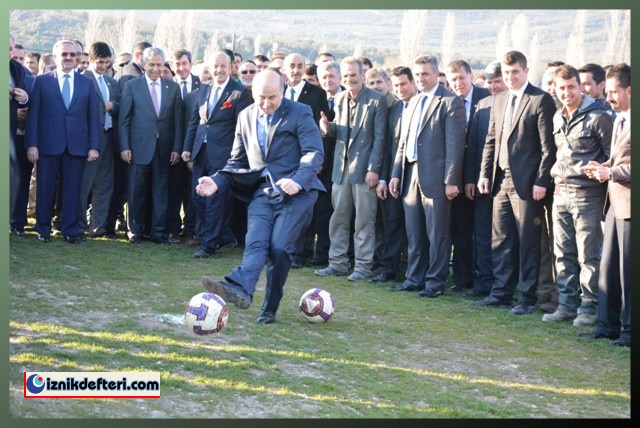 Arınç'dan İznik'te Çifte Açılış