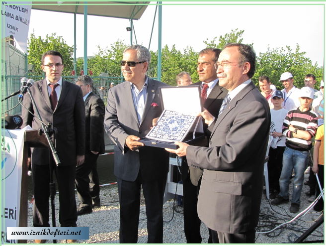 Arınç;Fakülte ve yüksekokul için eyvallah, ama üniversite zor