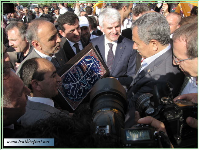 Arınç;Fakülte ve yüksekokul için eyvallah, ama üniversite zor