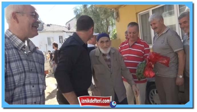 Asırlık Delikanlı, Delikanlı Başı Oldu