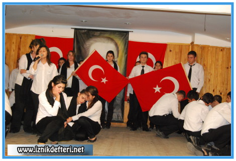 Atatürk Ölümünün 72. Yıldönümünde anıldı