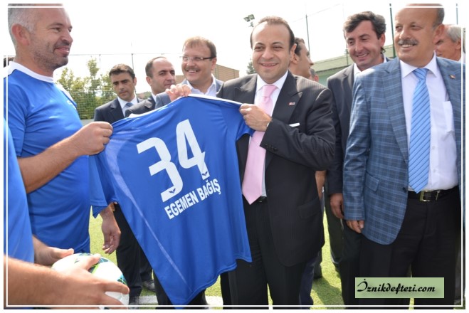 Avrupa Birliğindeki Stresi İznik Çinisi İle Gidereceğiz
