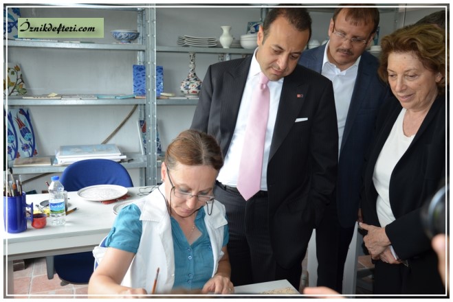 Avrupa Birliğindeki Stresi İznik Çinisi İle Gidereceğiz
