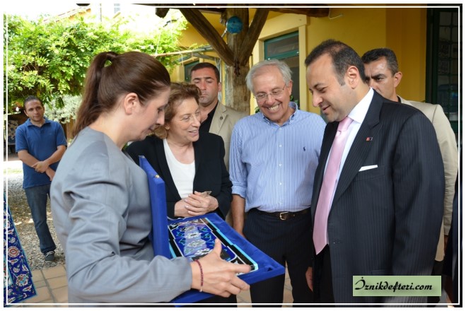 Avrupa Birliğindeki Stresi İznik Çinisi İle Gidereceğiz