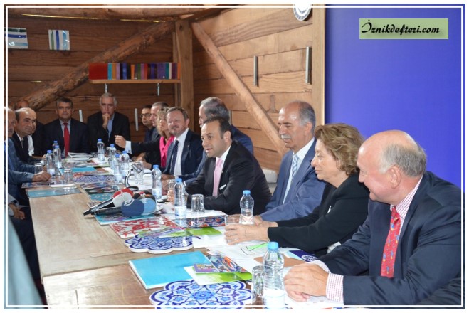 Avrupa Birliğindeki Stresi İznik Çinisi İle Gidereceğiz