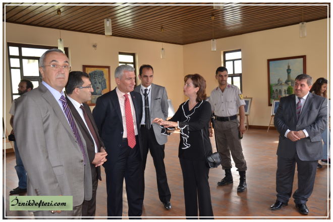 Ayşe Kaçan’dan Ebru Sergisi