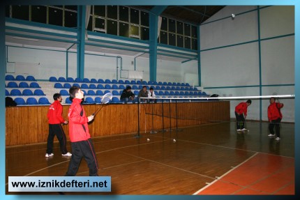 Badmintoncular Çalışmalarını Sürdürüyor