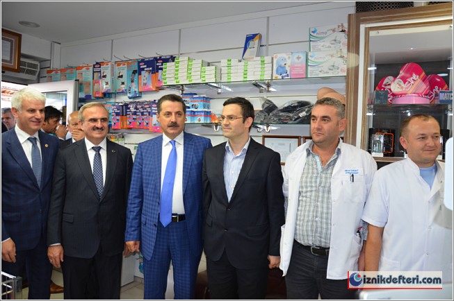 Bakan Faruk Çelik, Yeni SGK Hizmet Binası Açılışı İçin İznik'e Geldi