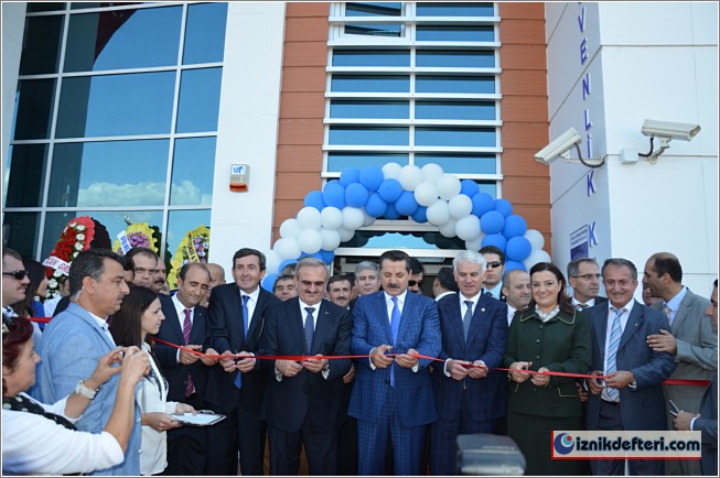 Bakan Faruk Çelik, Yeni SGK Hizmet Binası Açılışı İçin İznik&#39e Geldi