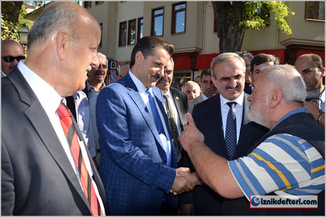 Bakan Faruk Çelik, Yeni SGK Hizmet Binası Açılışı İçin İznik&#39e Geldi