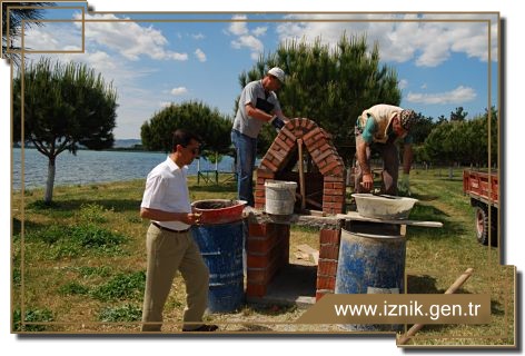 Barbeküler Yapılıyor