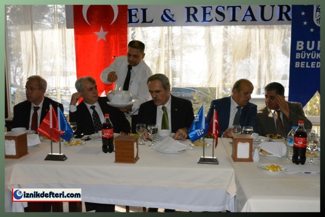 Başkan Altepe İznik'te Nabız Yokladı