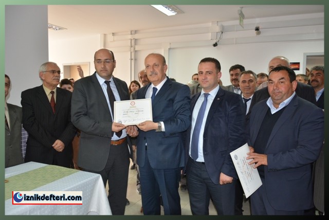 Belediye Başkanı Osman Sargın ve Meclis Üyeleri Mazbatalarını Aldı