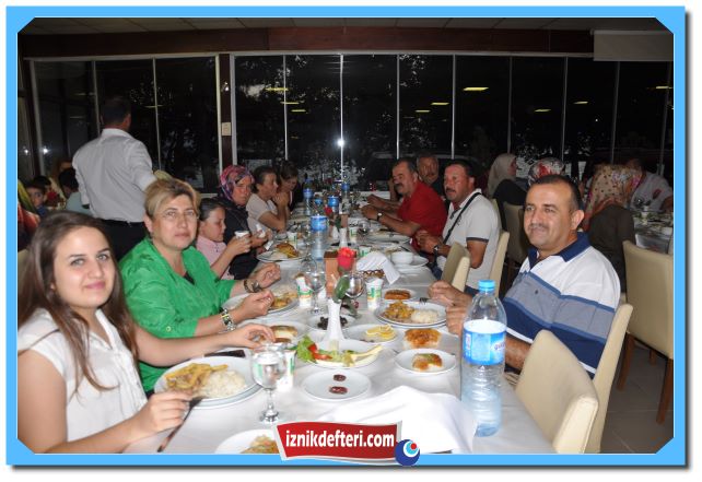 Berlin Motelden Anlamlı Destek