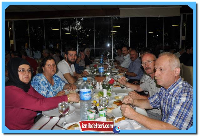 Berlin Motelden Anlamlı Destek