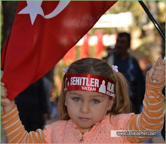 Binlerce İznikli Şehitleri İçin Bir Araya Geldi