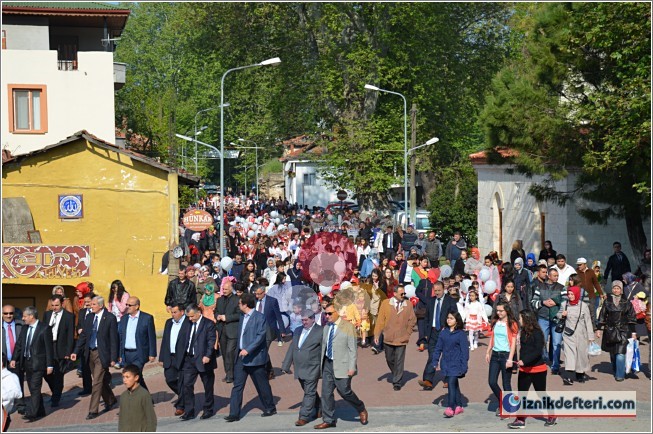 Birilerinin Zoruna Gidecek Ama 23 Nisan Kutlamaları Gerçekten Görülmeğe Değerdi