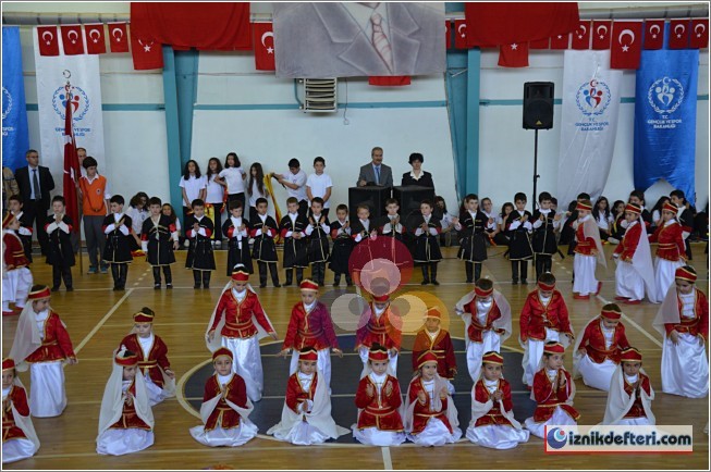 Birilerinin Zoruna Gidecek Ama 23 Nisan Kutlamaları Gerçekten Görülmeğe Değerdi