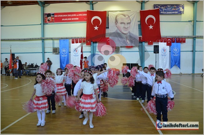 Birilerinin Zoruna Gidecek Ama 23 Nisan Kutlamaları Gerçekten Görülmeğe Değerdi