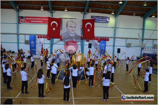 Birilerinin Zoruna Gidecek Ama 23 Nisan Kutlamaları Gerçekten Görülmeğe Değerdi