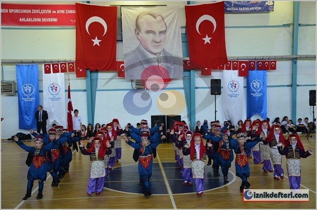 Birilerinin Zoruna Gidecek Ama 23 Nisan Kutlamaları Gerçekten Görülmeğe Değerdi