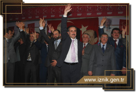 Bu Bir Bayrak Yarışı Değil, Bir Haklı Yürüyüşün, Halka Hizmetin Yarışıdır.