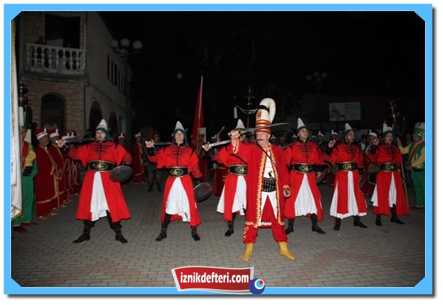 Bu Takım Takdiri Hak Ediyor
