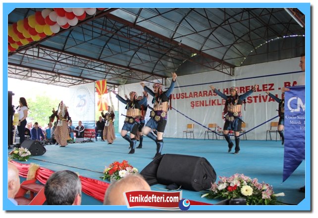 Bu Takım Takdiri Hak Ediyor