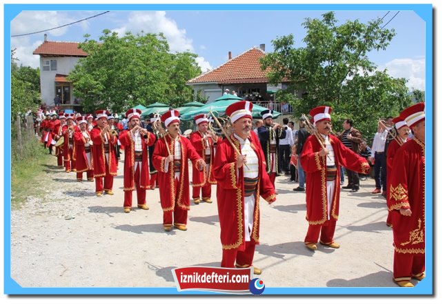 Bu Takım Takdiri Hak Ediyor