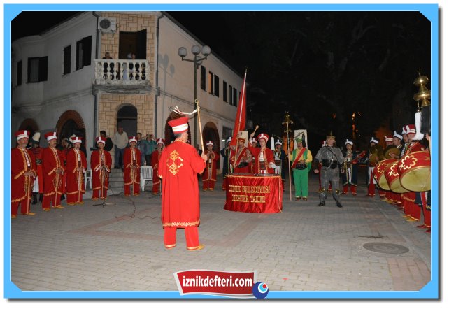Bu Takım Takdiri Hak Ediyor