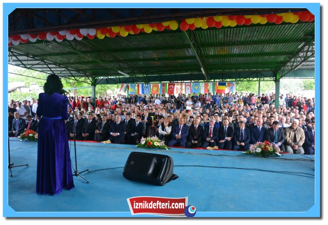 Bu Takım Takdiri Hak Ediyor