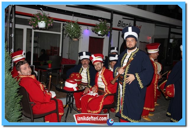 Bu Takım Takdiri Hak Ediyor