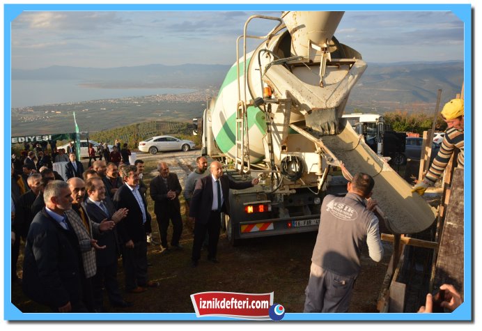 Bungalov Evlerin Temeli Atıldı