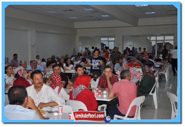 CHP nin Yemeği Yoğun İlgi Gördü