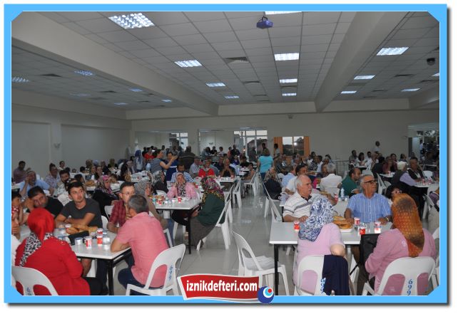 CHP nin Yemeği Yoğun İlgi Gördü