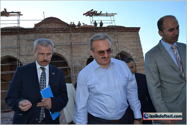 Çiçeği Burnunda Vali Karaloğlu'ndan İznik Ziyareti