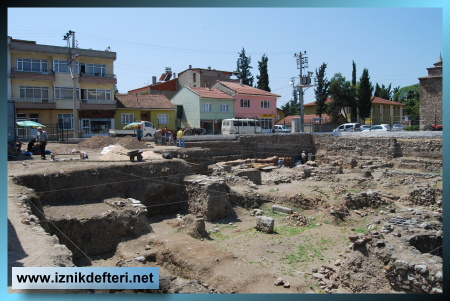 Çini Fırınları Kazıları Devam Ediyor