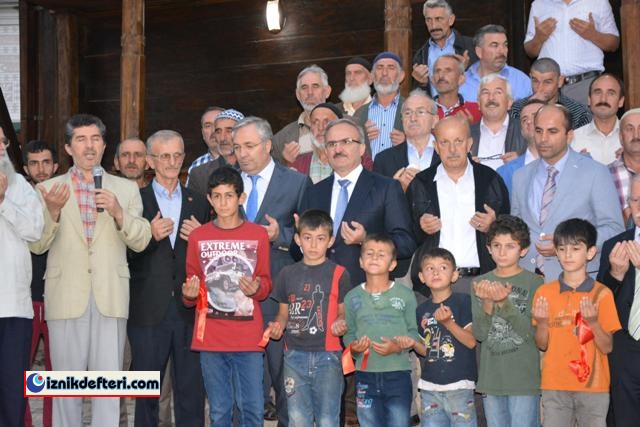 Çivisiz Camii Sessiz Sedasız Açıldı