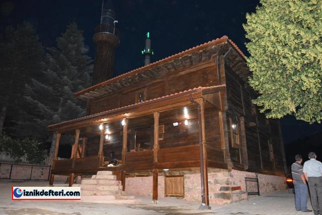 Çivisiz Camii Sessiz Sedasız Açıldı