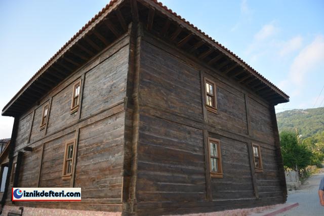 Çivisiz Camii Sessiz Sedasız Açıldı
